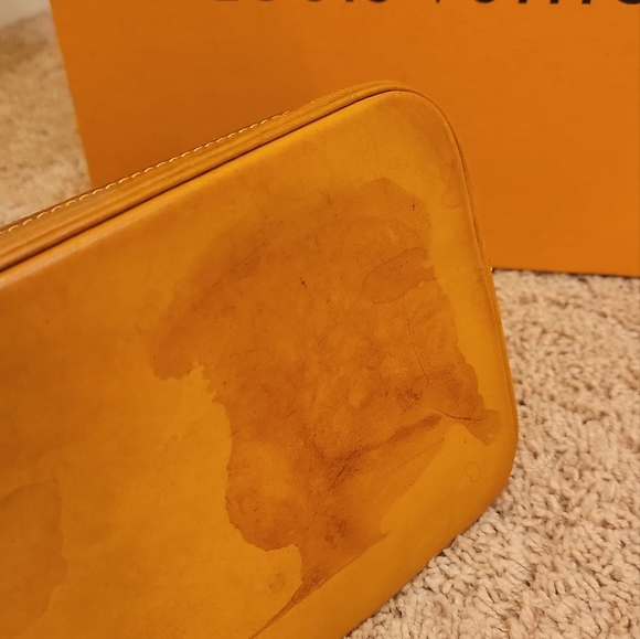 Louis Vuitton Monogram Alma - Picture 15 of 15